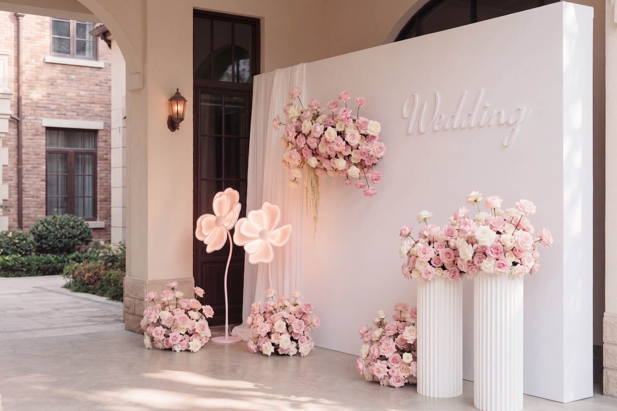 粉色韓系婚禮背板，打造夢幻質感Photo Zone 實景