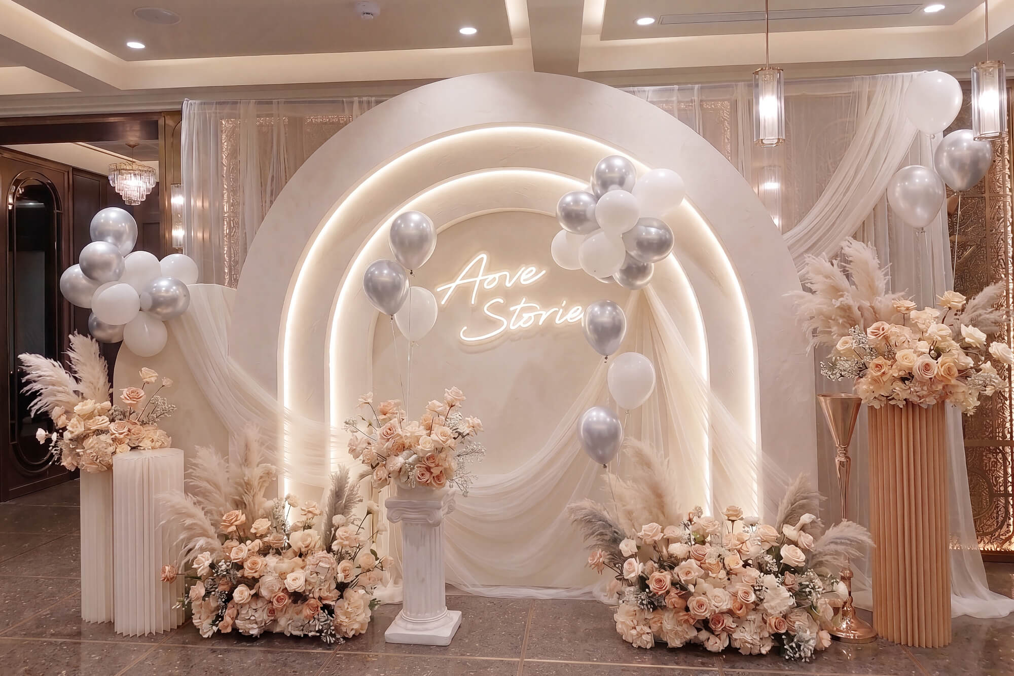 香檳色高級婚禮設計，用輕奢質感打造夢幻婚宴場景 實景