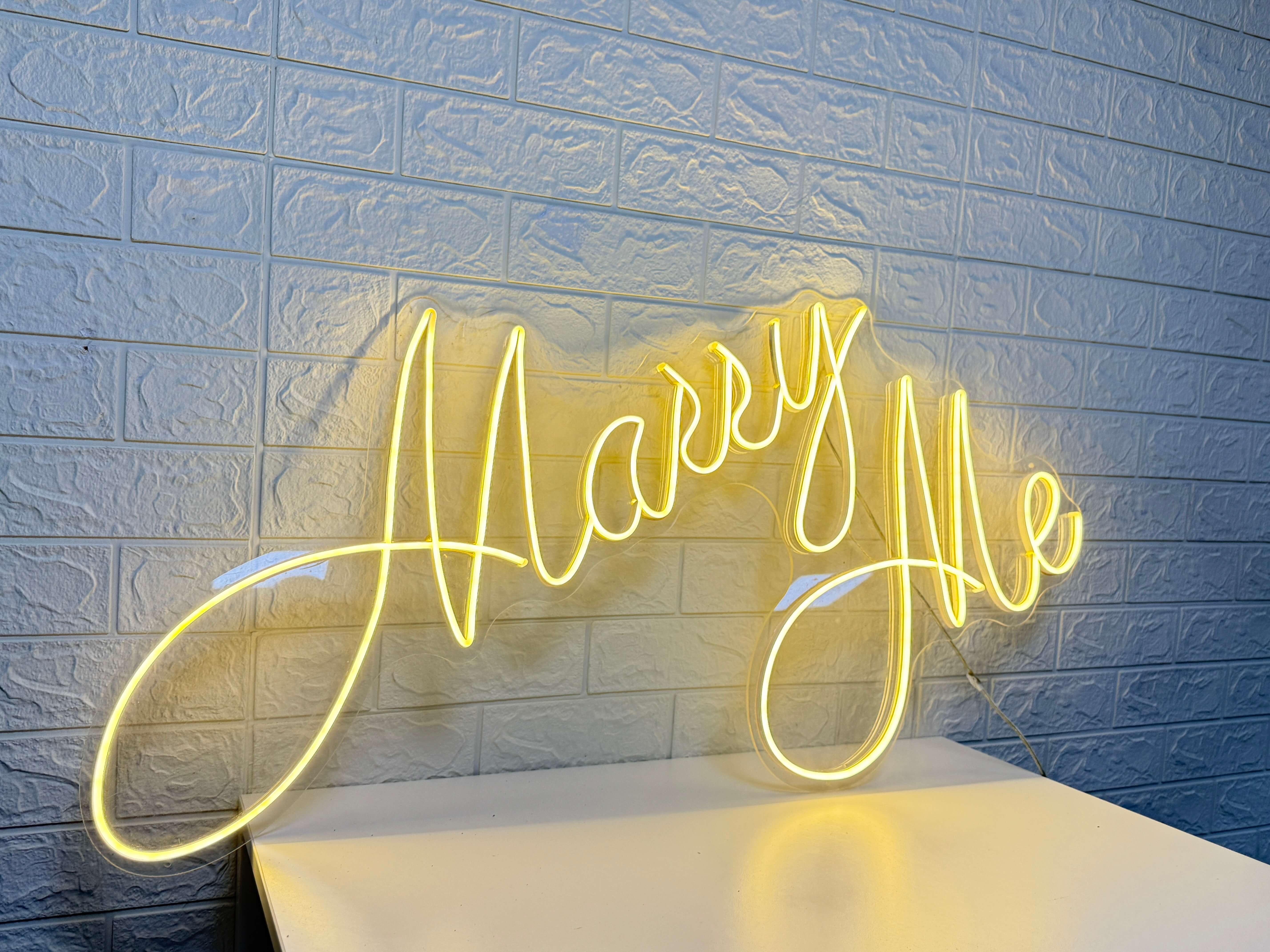 Marry Me霓虹燈 1500$ 實景