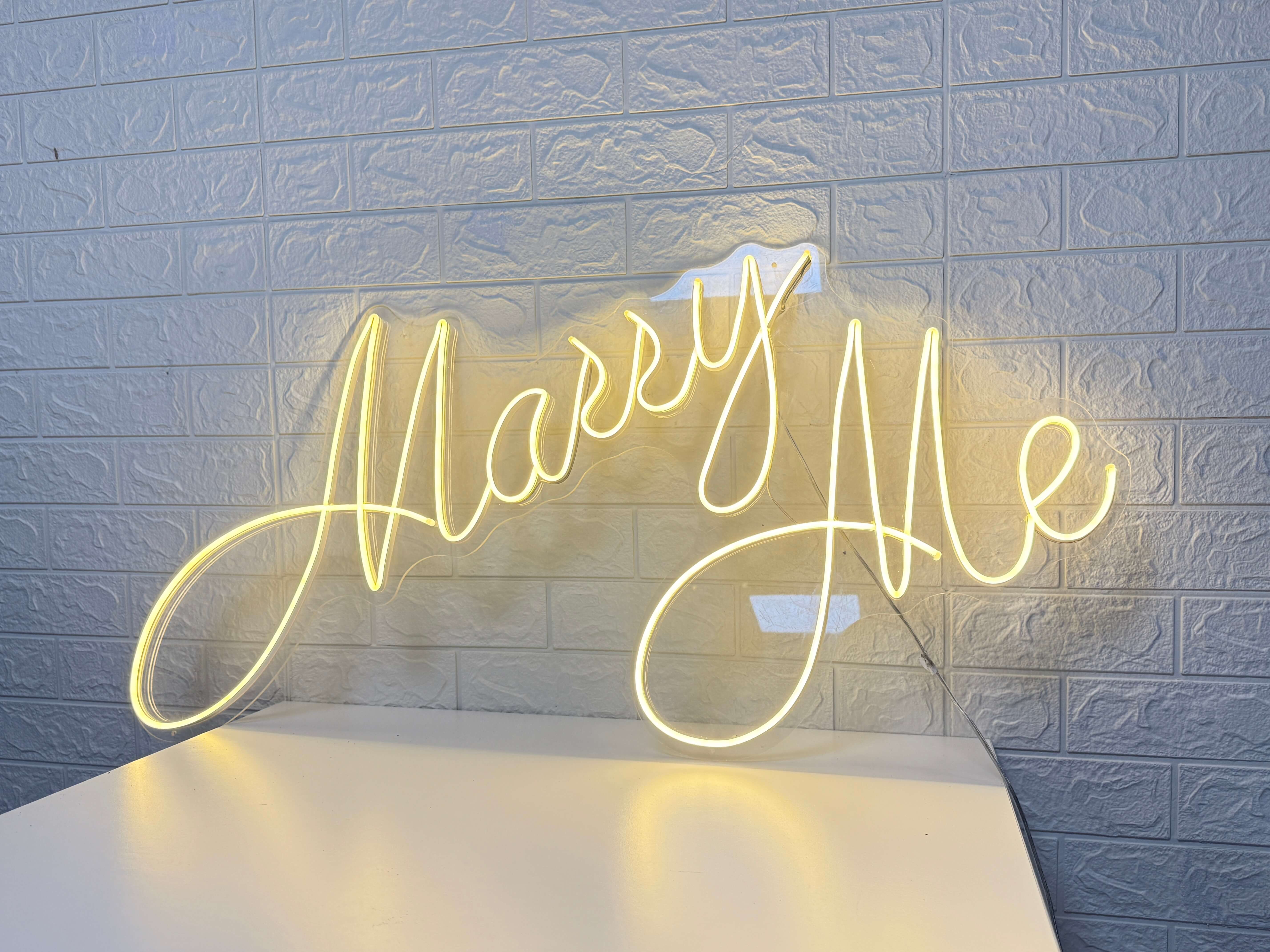 Marry Me霓虹燈 1500$ 實景